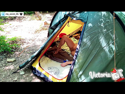 ❤️ Filmed on camera Passionate jerk off Stranger in a tent Porn video at us ﹏
